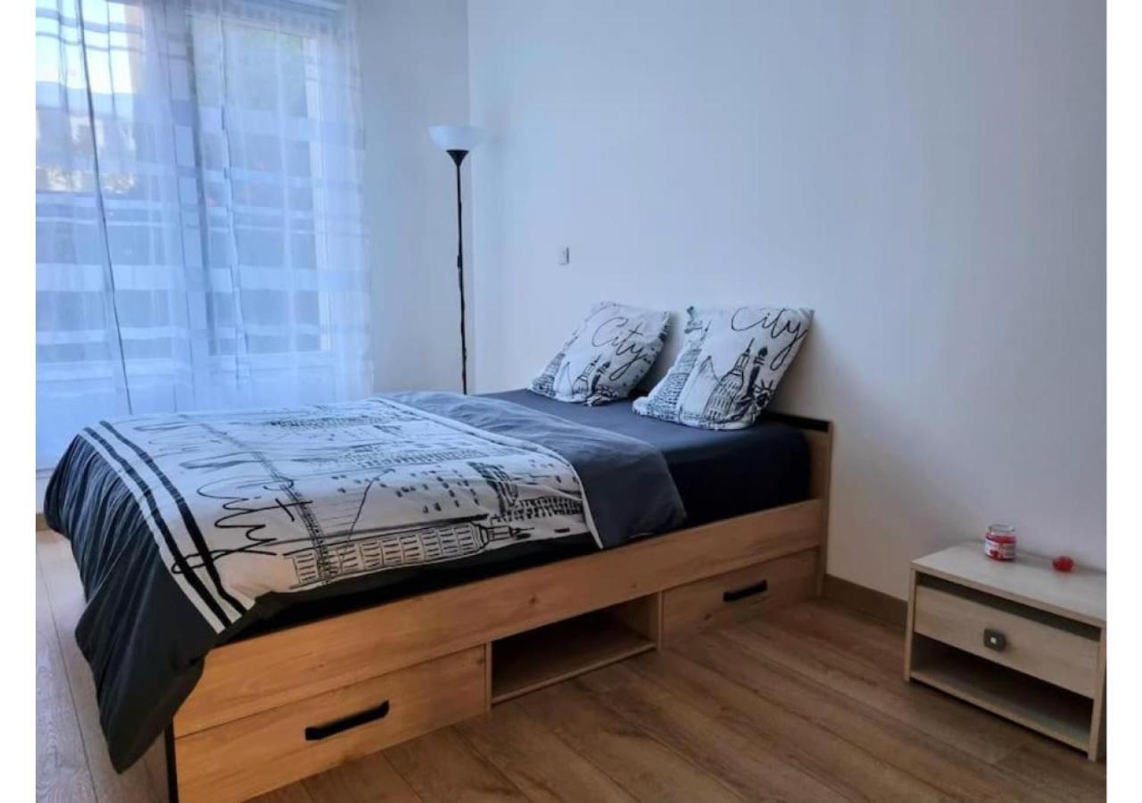 Superbe Appartement Avec Jardin Proche Versailles Saint-Cyr-lʼÉcole Extérieur photo